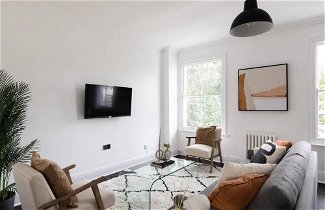 Foto 1 - The Camberwell Retreat - Alluring 2bdr Flat With Garden