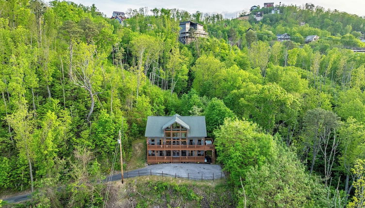 Photo 1 - Hollow's Haven by Avantstay Hot Tub, Sauna, Balcony and Tree Top Views