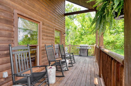 Photo 24 - Hollow's Haven by Avantstay Hot Tub, Sauna, Balcony and Tree Top Views