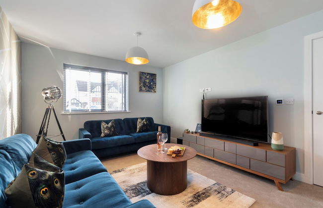 Elliot Oliver - 2 The Old Surgery: Stunning 4 Bedroom Home With Parking In Cheltenham - Foto 16