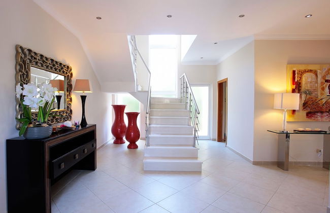 Outstanding Villa Very Well Located Near The Beach - Foto 17