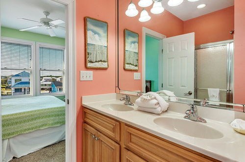 Photo 2 - Wit's End by Southern Vacation Rentals