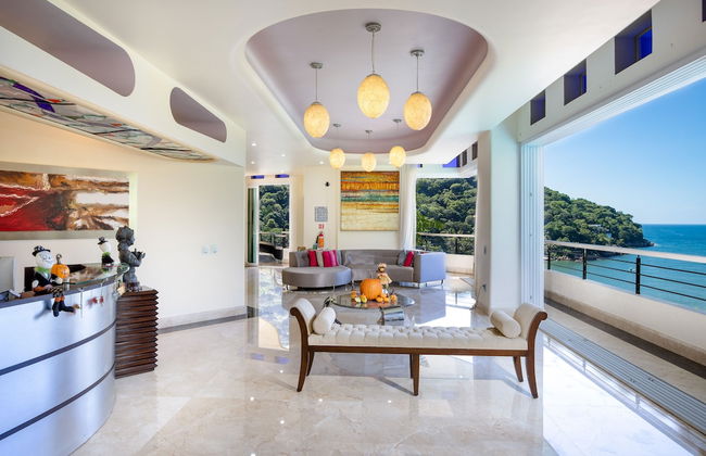 Fully Staffed, Beach Frontage Luxury Villa - Foto 2