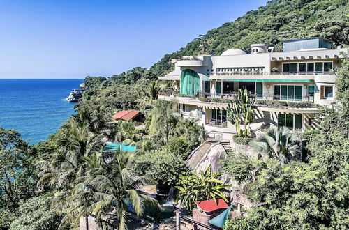 Photo 1 - Beach Frontage Armonia Villa With Stunning Views