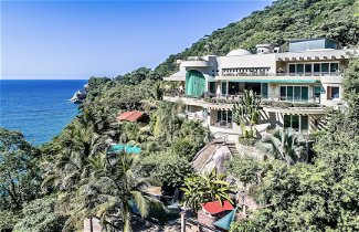Foto 1 - Beach Frontage Armonia Villa With Stunning Views