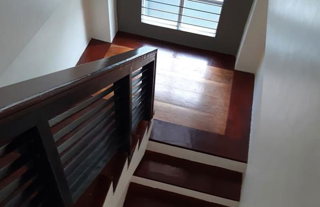Restful 3BR Hillside Duplex - Foto 26