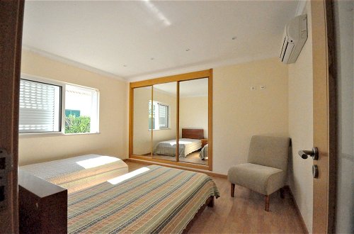 Foto 3 - Large 6 Bedroom Private Pool Villa in Vilasol Resort
