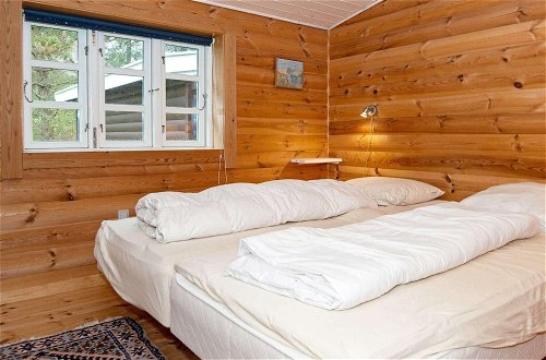 Foto 10 - 6 Person Holiday Home in Knebel