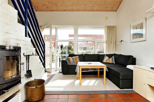 Photo 9 - Cozy Holiday Home in Blåvand near Beach