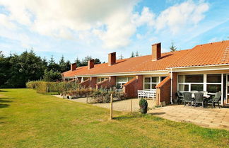 Foto 1 - Cozy Holiday Home in Blåvand near Beach