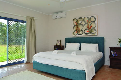 Photo 10 - James Estate Guesthouse