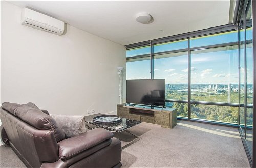 Photo 12 - 2bed1bath High-end APT at Olympic Parkviews+p