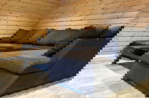 Foto 8 - 8 Person Holiday Home in Urangsvag