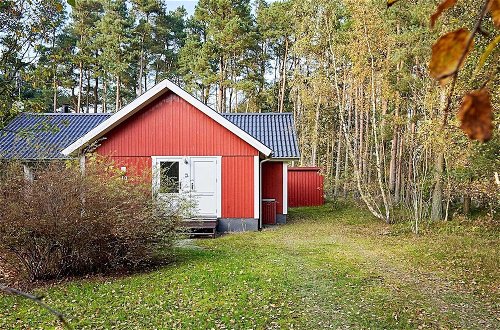 Foto 21 - 6 Person Holiday Home in Aakirkeby