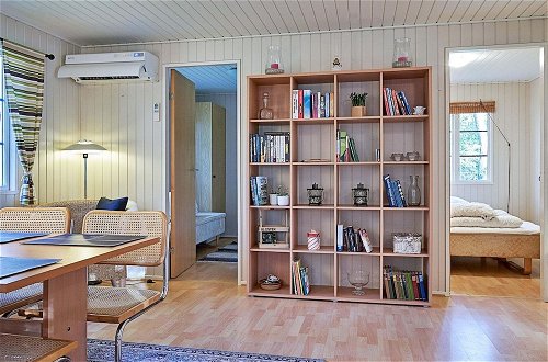 Photo 5 - 6 Person Holiday Home in Aakirkeby