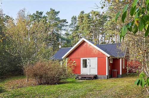 Photo 20 - 6 Person Holiday Home in Aakirkeby