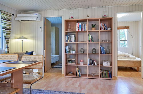 Photo 13 - 6 Person Holiday Home in Aakirkeby