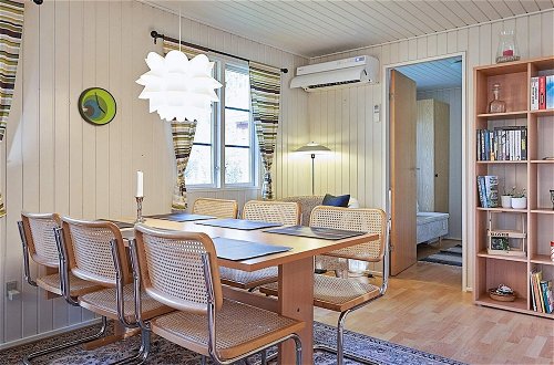 Photo 15 - 6 Person Holiday Home in Aakirkeby