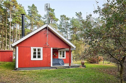 Foto 19 - 6 Person Holiday Home in Aakirkeby