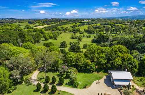 Photo 21 - Your Luxury Escape-Ocean View Barn House