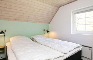 Foto 1 - 12 Person Holiday Home in Ulfborg