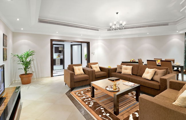 Al Majaz Premiere Hotel Apartment - Photo 5