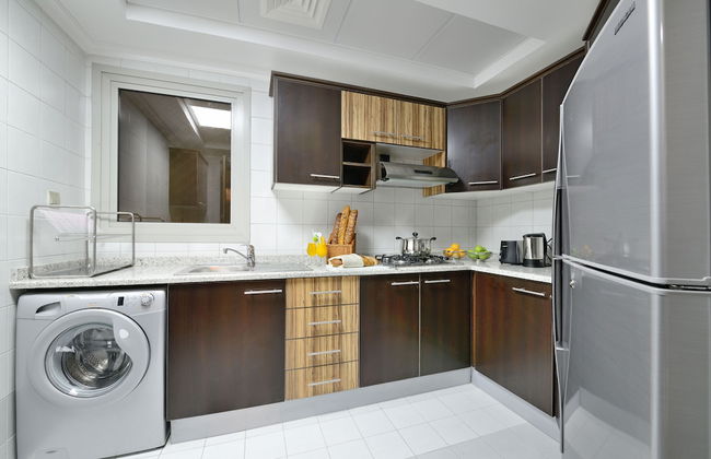 Al Majaz Premiere Hotel Apartment - Photo 4