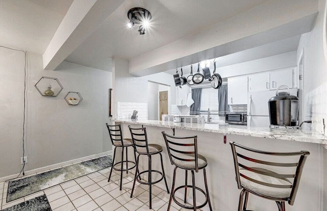 Centrally Located in Historic Tarrytown - Foto 8