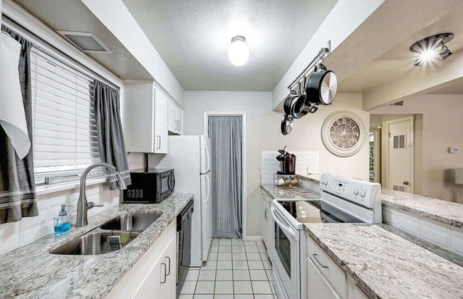Centrally Located in Historic Tarrytown - Foto 7
