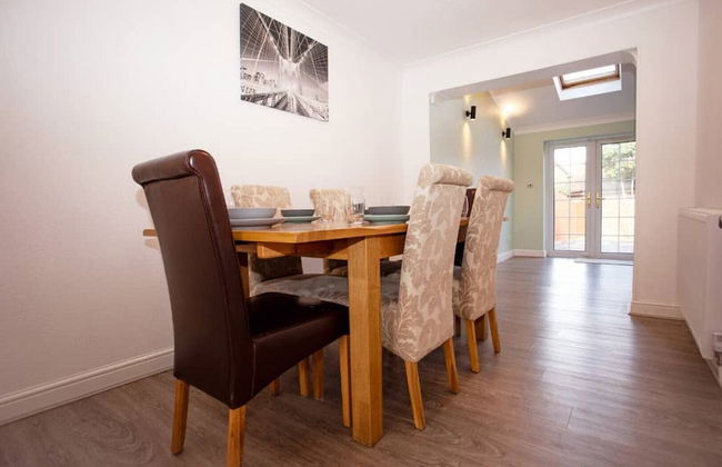 Cozy 3-bedroom Home in Luton - Foto 13