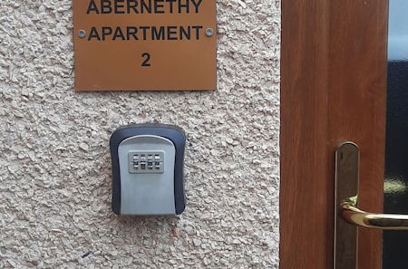 Photo 38 - Cozy Lanarkshire Apartment With a View