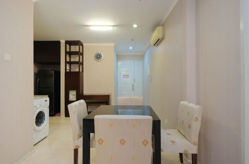 Photo 10 - Nice and Homey 2BR Apartment at FX Residence