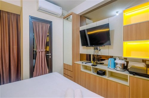 Foto 5 - Homey and Stylish Studio Room at Transpark Cibubur Apartment