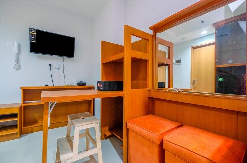 Photo 10 - Comfort 1BR at Evenciio Margonda Apartment