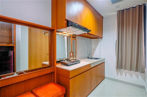 Photo 8 - Comfort 1BR at Evenciio Margonda Apartment