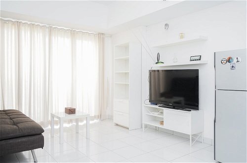 Foto 18 - Modern Comfy 2BR Casa De Parco Apartment