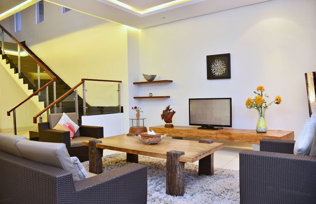 Oyama City View 4BR Villa with a Heated Pool - Foto 16