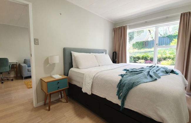 Herne Bay Gem Near Beach - Carpark - Photo 4