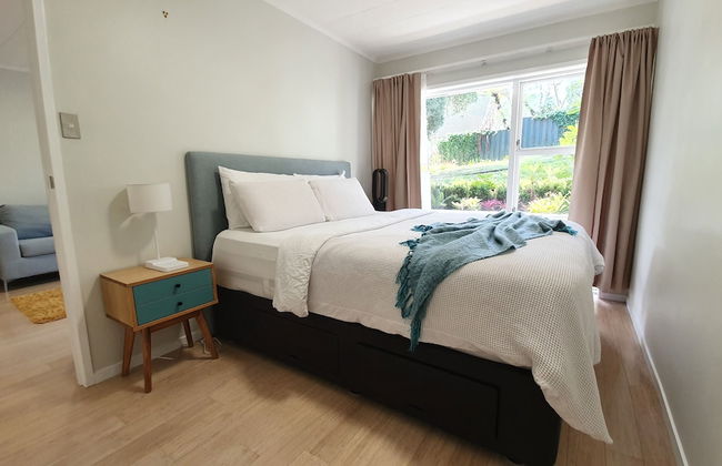 Herne Bay Gem Near Beach - Carpark - Photo 5