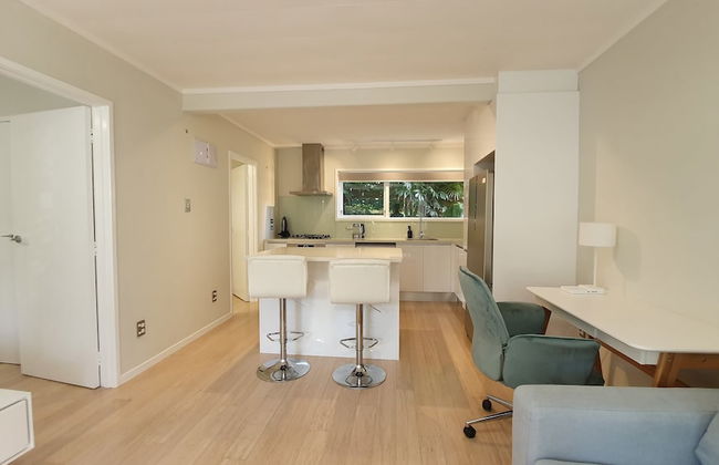 Herne Bay Gem Near Beach - Carpark - Photo 17