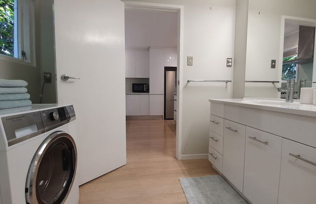 Herne Bay Gem Near Beach - Carpark - Photo 24