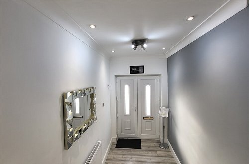 Photo 35 - Top Luxury 2 bed Apartment - London