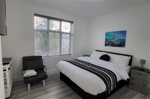 Photo 3 - Top Luxury 2 bed Apartment - London
