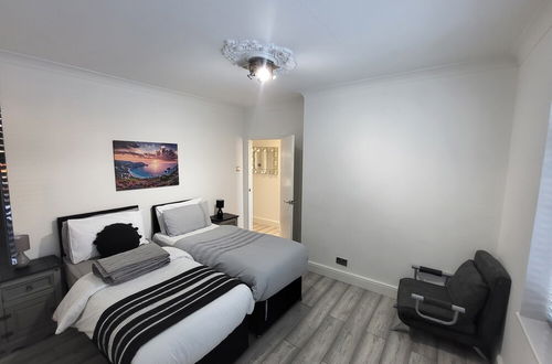 Photo 11 - Top Luxury 2 bed Apartment - London