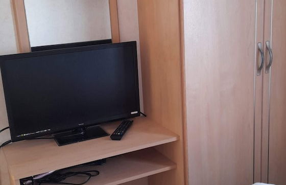 Captivating Three Bedroom Caravan tv in Each Room - Photo 3