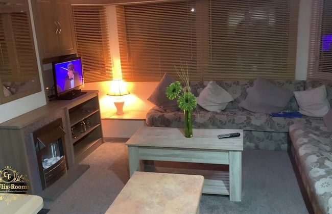 Captivating Three Bedroom Caravan tv in Each Room - Photo 16