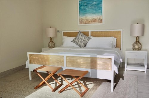Foto 17 - Playa Flamingo Beautiful new 5-br Oceanview Villa - Luxury Casa de Iluminacion