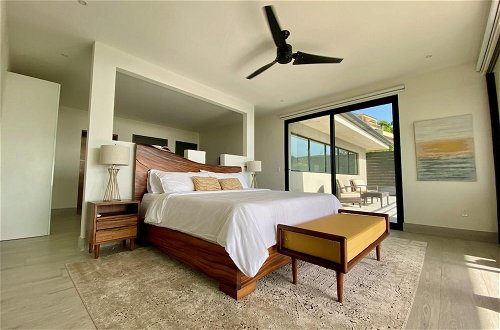 Photo 20 - Playa Flamingo Beautiful new 5-br Oceanview Villa - Luxury Casa de Iluminacion