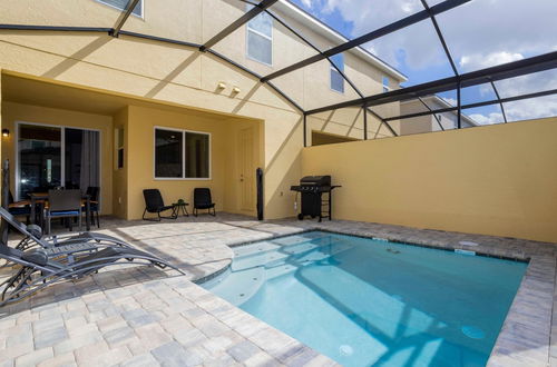 Photo 26 - 2182 FMP - 4BR Luxury Townhome Pool Disney