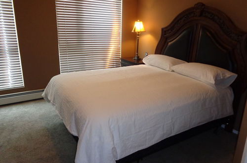 Photo 3 - Regal Suites - Riverfront